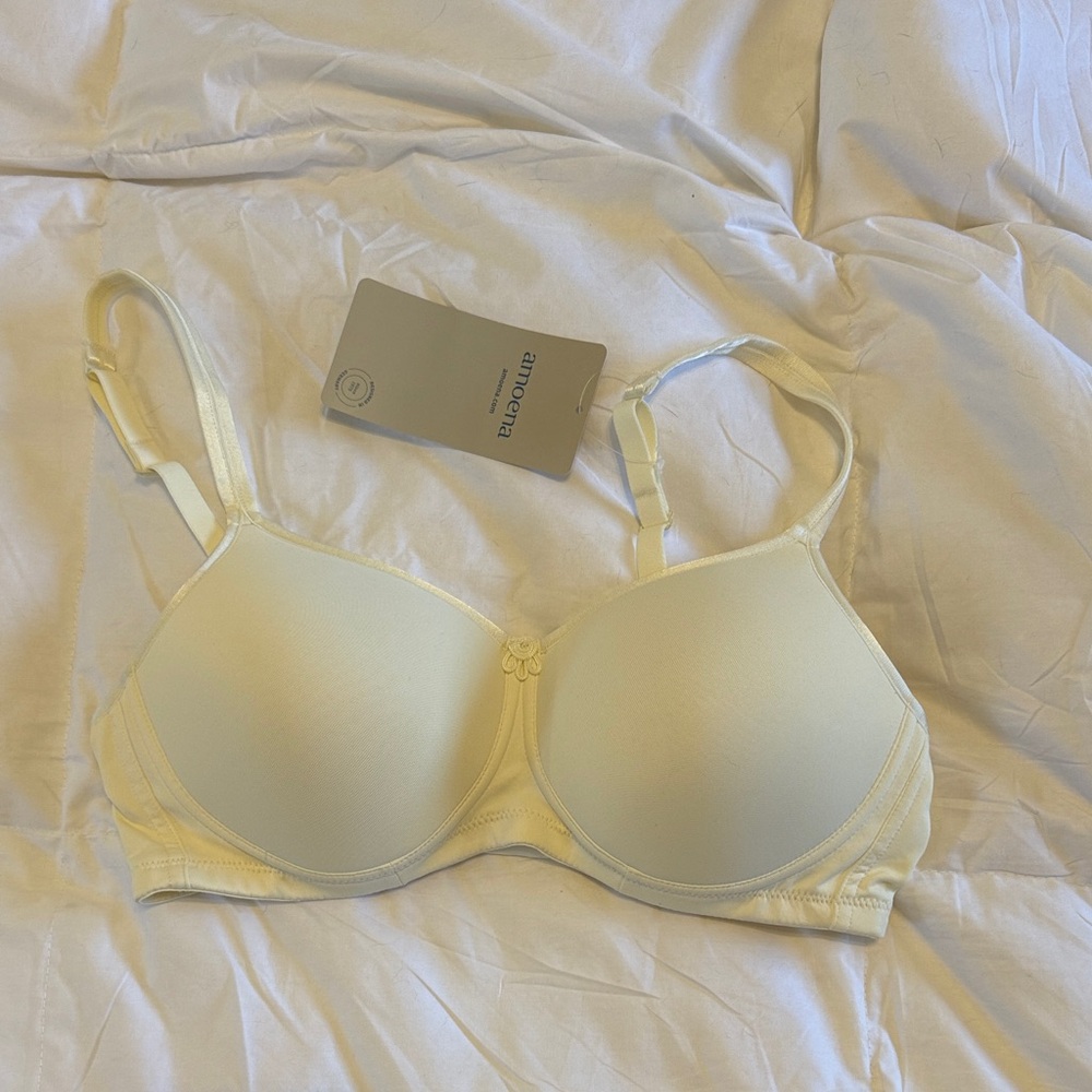 Amoena Mara Padded Wire-Free Bra - Off-white